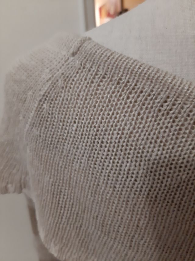 Camisola às riscas bege Bershka