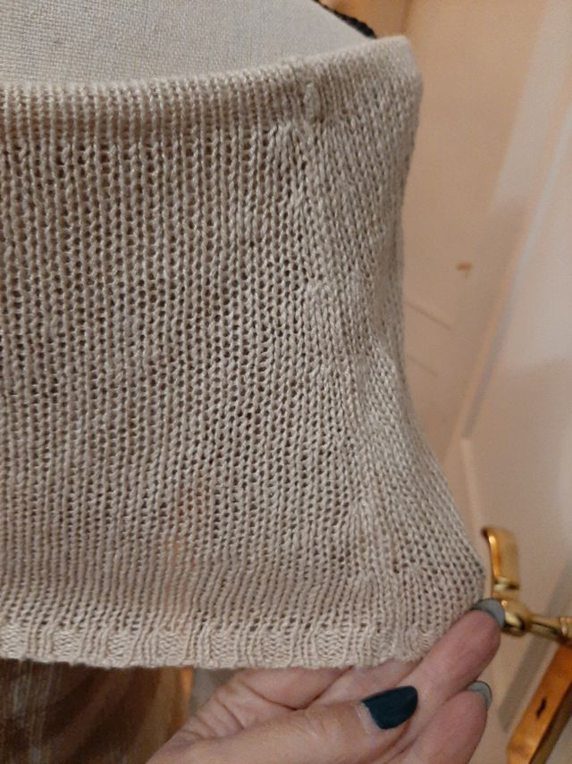 Camisola às riscas bege Bershka