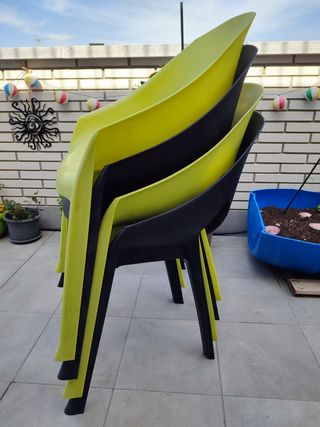 Sillas butacas terraza jardín