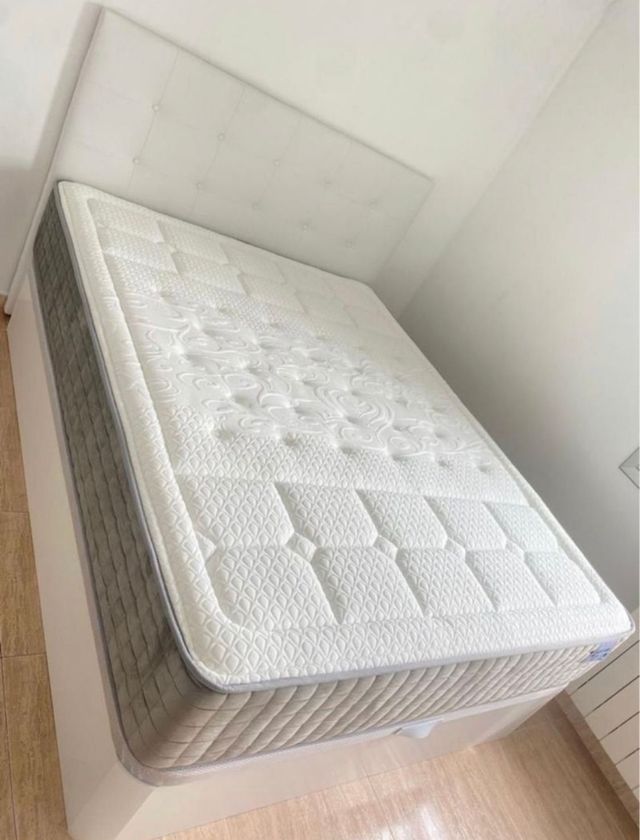 CANAPES I COLCHONES (trans incluido)