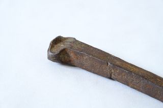 Chiodo antico decorazioni antichità reperti