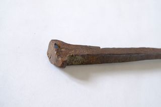 Chiodo antico decorazioni antichità reperti