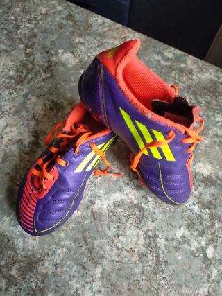 Botas futbol niño