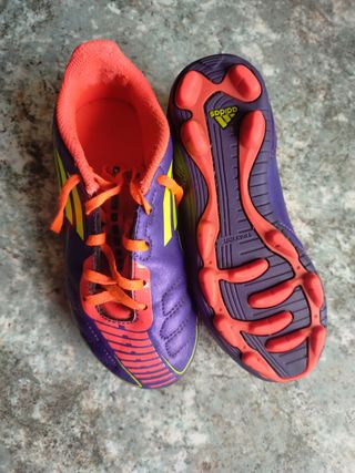 Botas futbol niño
