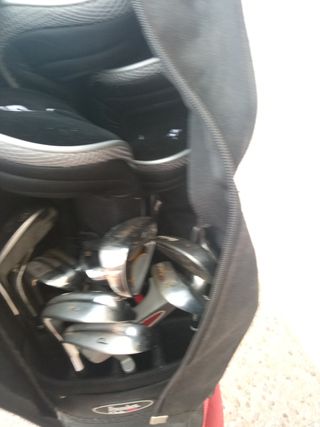 Palos y bolsa de golf