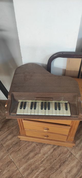 Pianito antiguo