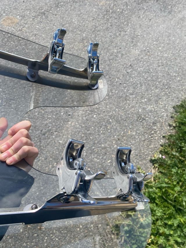 Parabrisas compacto desmontable Springer Softail