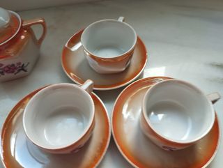 tres tazas y azucarero vintage