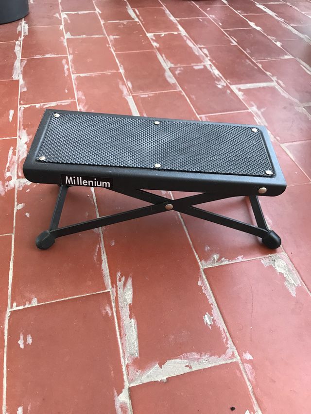 Pie Guitarra Millenium