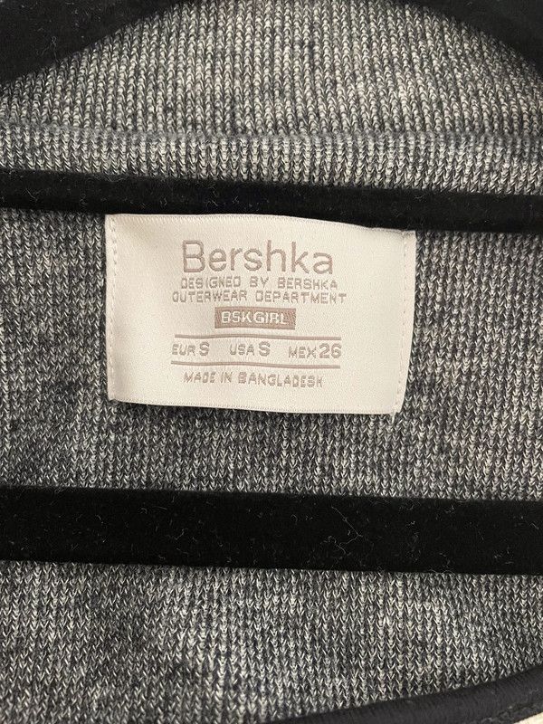 Chaqueta de punto Bershka