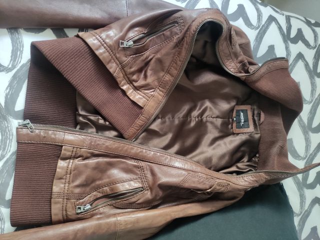 Cazadora piel Bershka