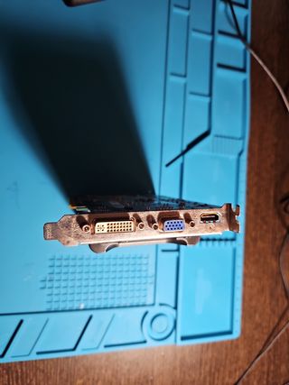 Tarjeta Gráfica Gigabyte GV-N240D3-1GI