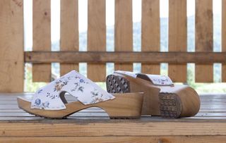 Zapato tacón madera y cuero hecho a mano