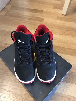 Zapatos Jordan max aura 2 