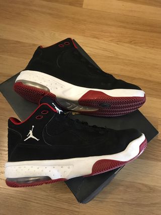 Zapatos Jordan max aura 2 