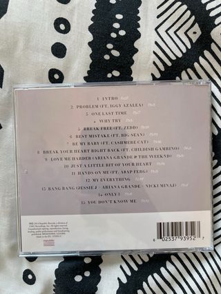 CD’s de Ariana Grande