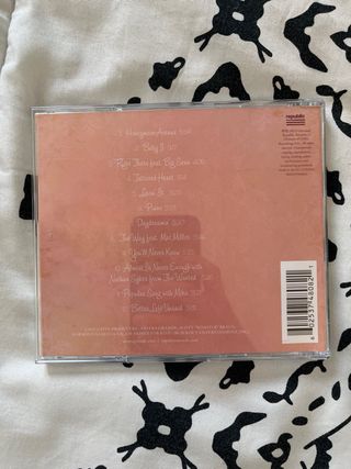 CD’s de Ariana Grande