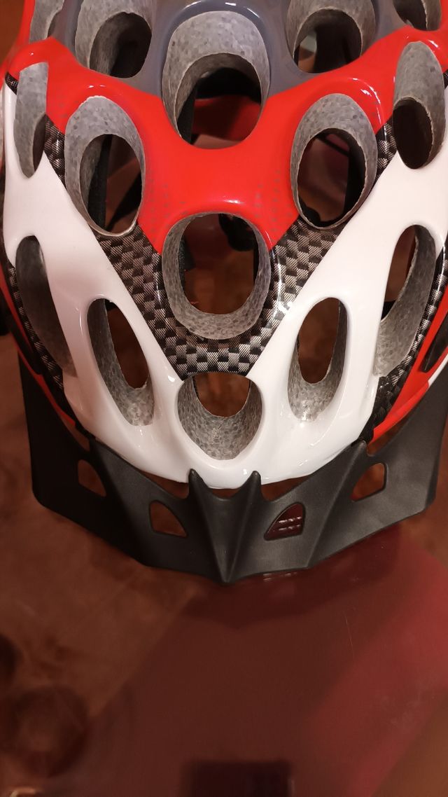 Casco de bici sin estrenar