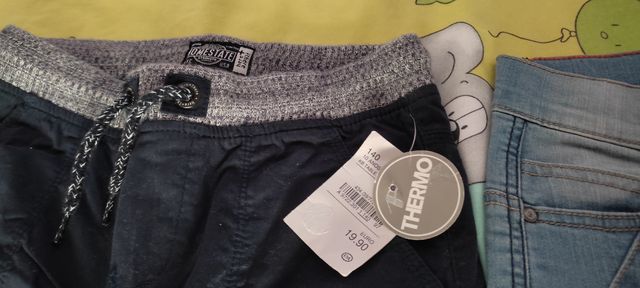 Pantalones niño 10 años. Nuevos con etiquetas