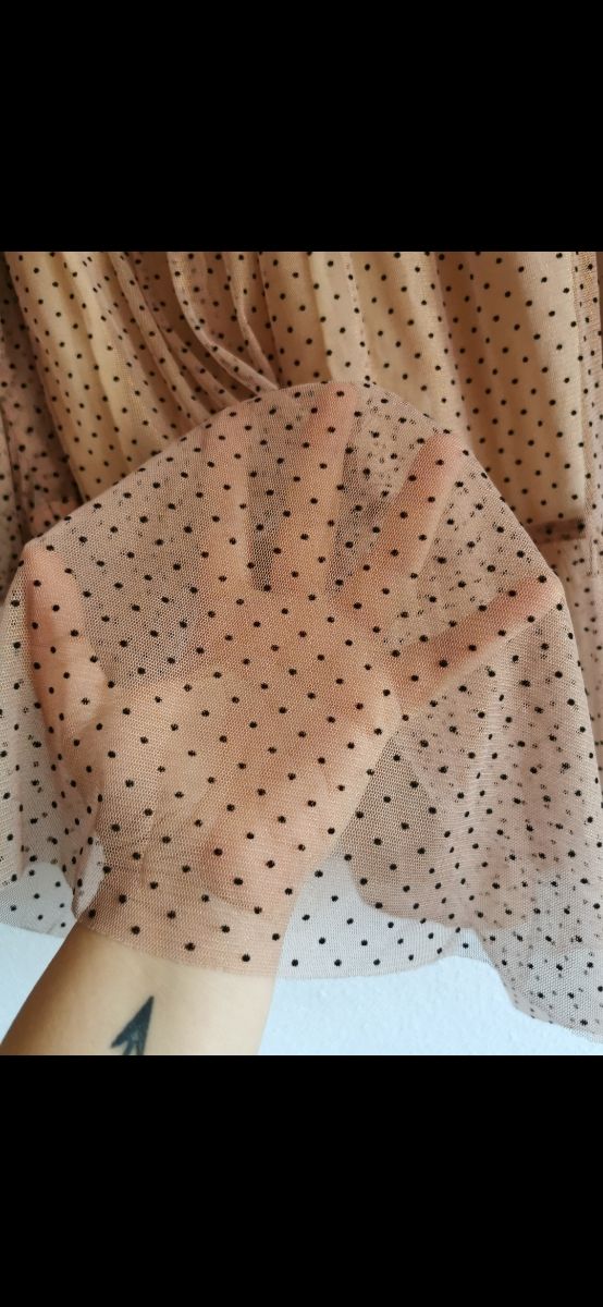 Vestido de niña talla 9 años de Zara.