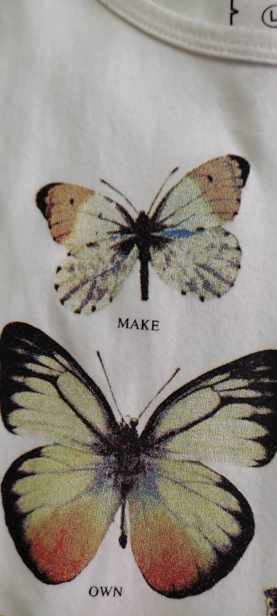 Camiseta mariposas