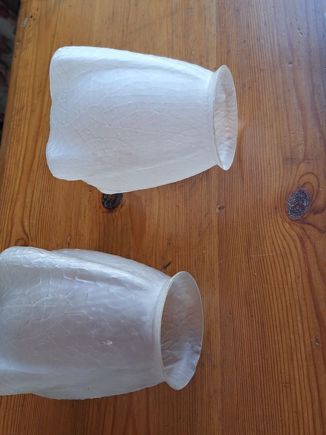 Tulipas modernistas antiguas 