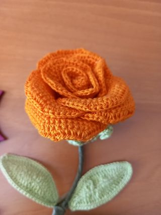 Fiori uncinetto e legno