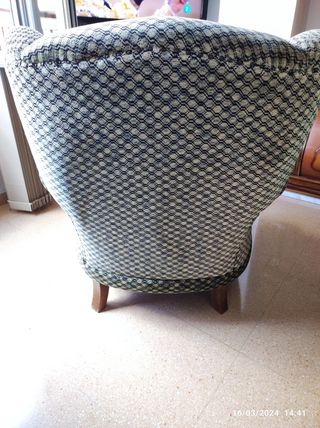 Sillones Isabelinos de Roble 2 unidades.