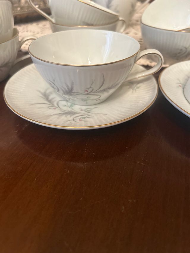 Set da the di porcellana