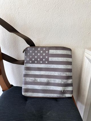 Tracolla bandiera america grigia Ynot?