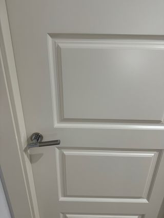 6 Puertas de madera blancas, 135 cada una 