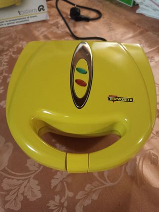 Tostiera Termozeta con marchio Ricola