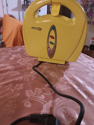 Tostiera Termozeta con marchio Ricola