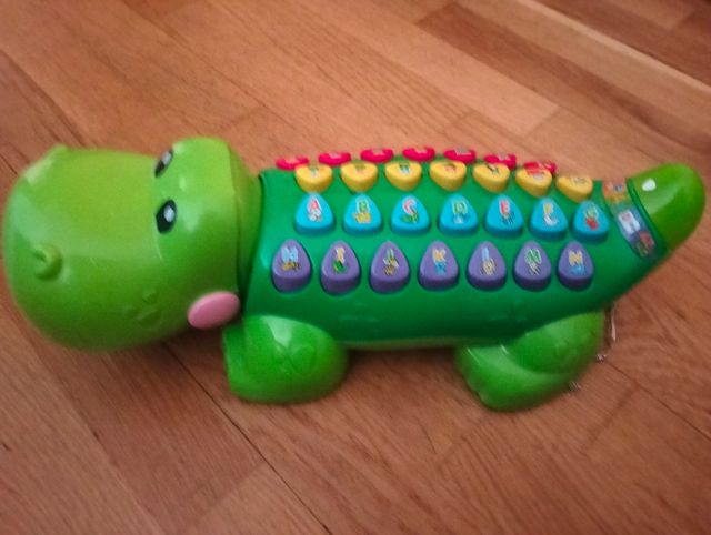 Juguete cocodrilo vitech