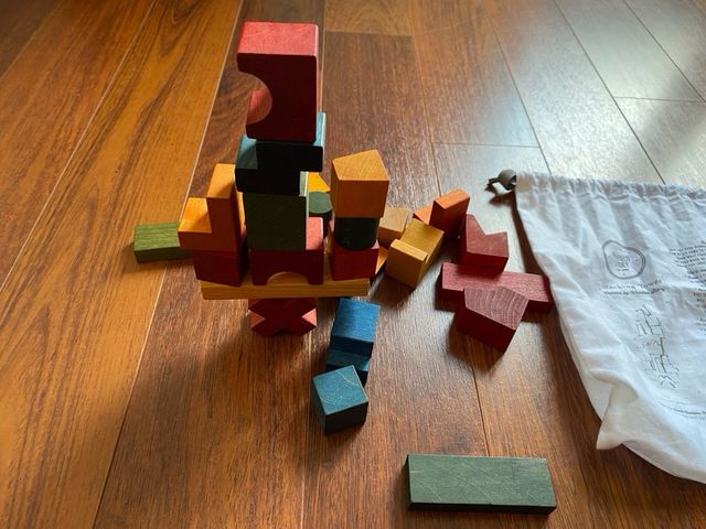 Apilable Wooden Story