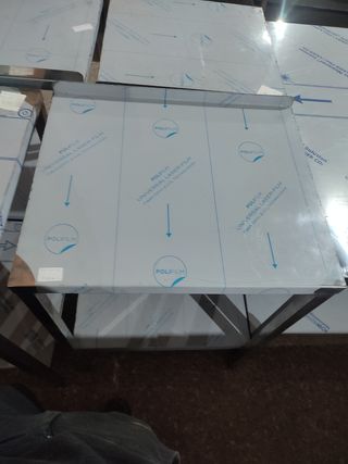 MESA PEQUEÑA NUEVA 0,6M