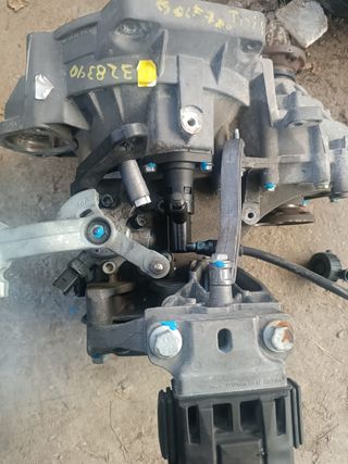 CAJA DE CAMBIOS VOLKSWAGEN GOLF REF: QYB