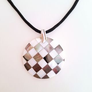 Collar Ajedrez