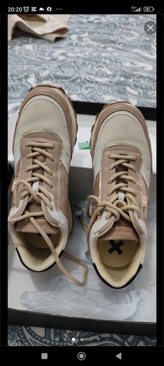 Zapatillas casual XTI. Dos usos.