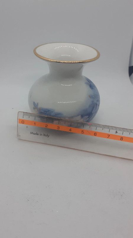 Piccolo vaso in porcellana Limoge