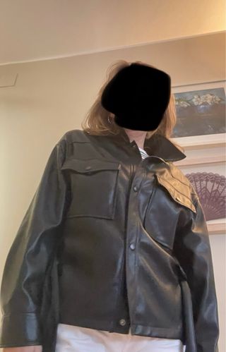 Chaqueta negra poliuretano