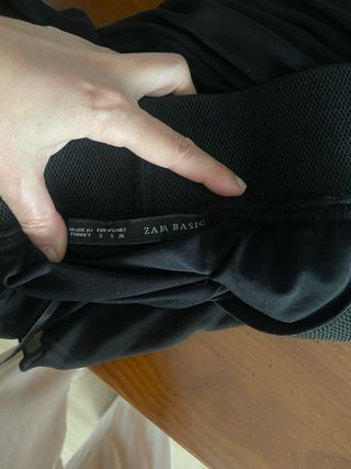 Falda tablas negra Zara