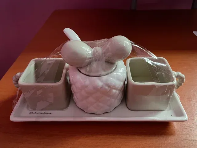 Set tazzine, vassoio e zuccheriera Claraluna