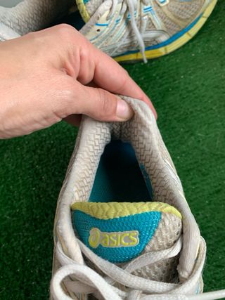 Asics gt 2000