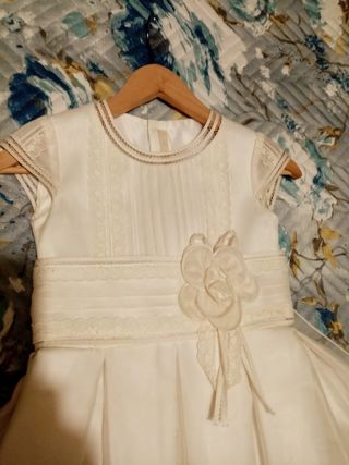 Vestido de Comunión y zapatos
