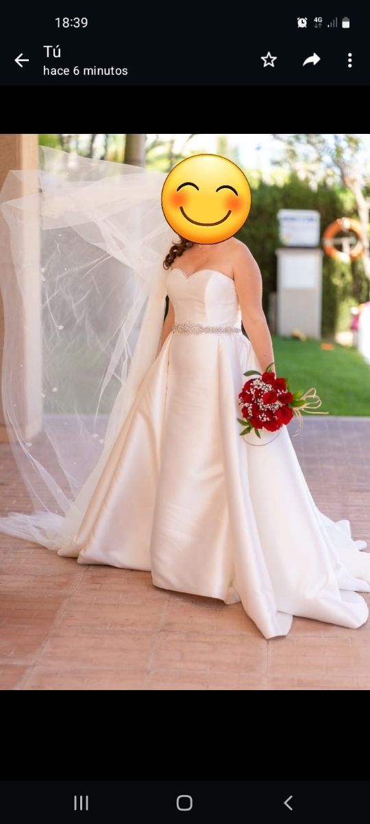 Elegante vestido de novia: dos vestidos en uno