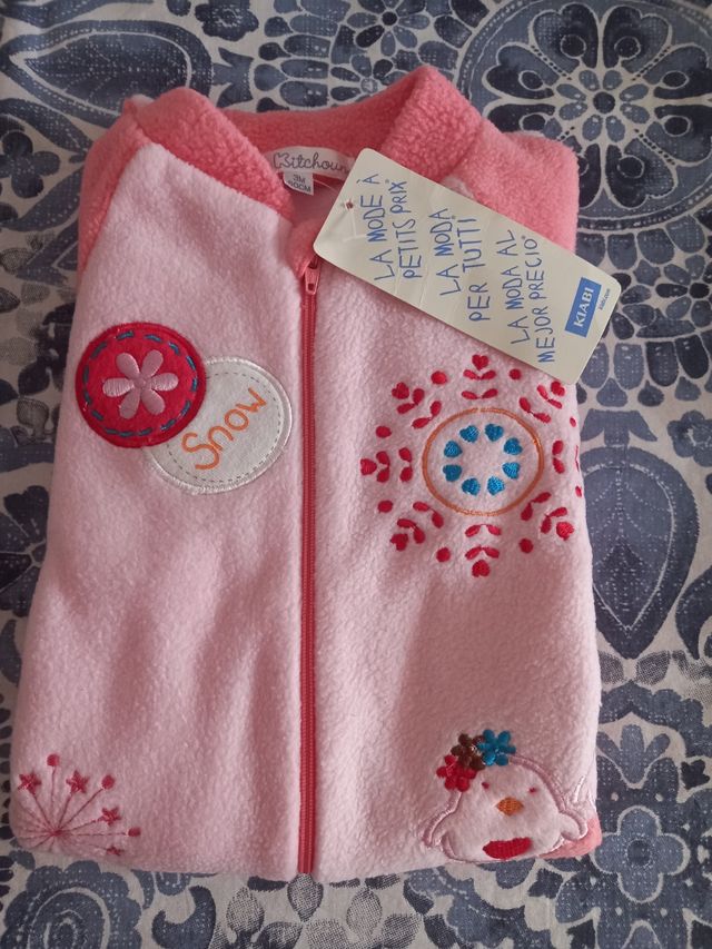 Todo 8 Euros.Buzo 3 meses + Termómetro agua