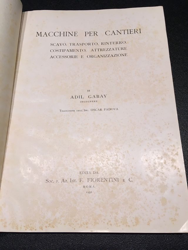 Libro Macchine per cantieri di Adil Gabay