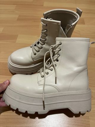 Botas beige plataforma