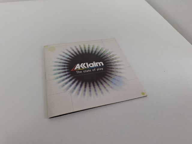 Panfletos y dvd publicitarios Nintendo